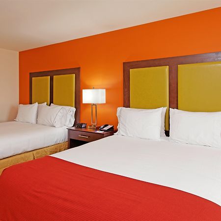 Holiday Inn Express Florence Northeast By Ihg Habitación foto